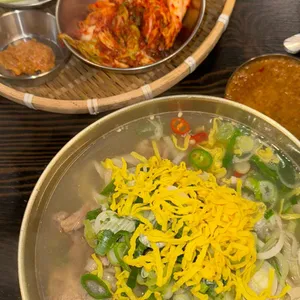 평이담백뼈칼국수 사진
