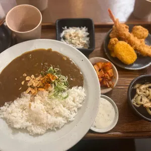 하쿠야 덮밥카레 사진