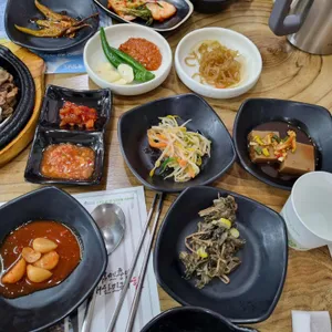 강촌마을 왕우렁쌈밥 리뷰 사진