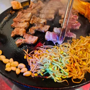 동두천솥뚜껑삼겹살 사진