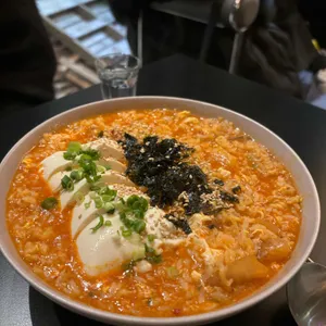 한날한시 사진