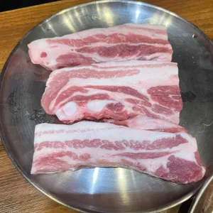 도니랑김치생삼겹 사진