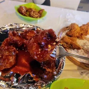 큐 사진