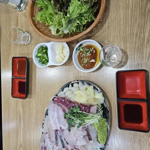 강변식당 사진