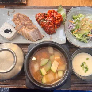 명지첫집  사진