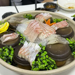 쌍둥이횟집 대표 사진