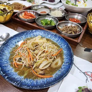 산아래 사진