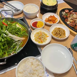 1967 부대찌개 연구소 사진