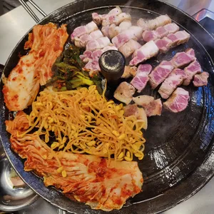 목구멍 사진
