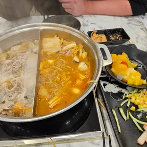 퐁당샤브샤브 사진