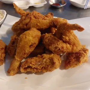 아몬드5000치킨 사진