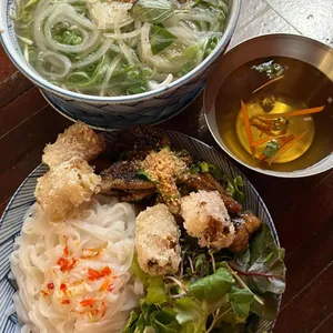 띤띤 사진