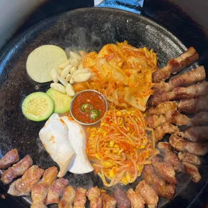 무쇠뚝삼겹 사진