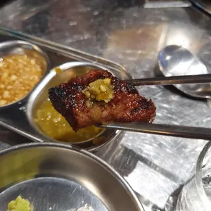 밀탄 사진