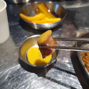 밀탄 사진