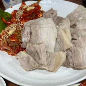 장군족발보쌈 사진