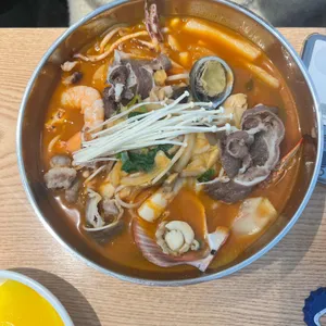 용궁해물쟁반짜장 사진