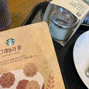 스타벅스 리뷰 사진