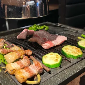 기운 사진