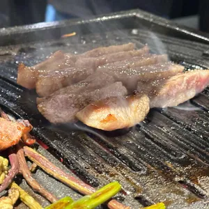 기운 사진