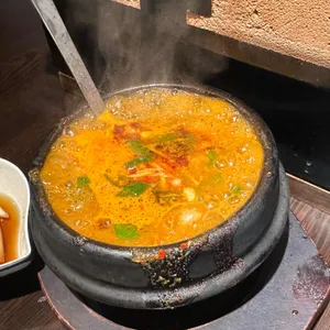기운 사진