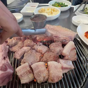 돈사돈 사진