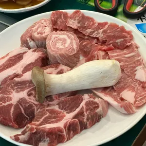돈잇소 사진