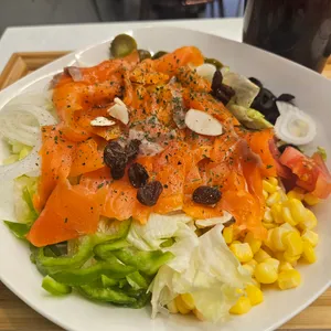 달리는 커피 사진