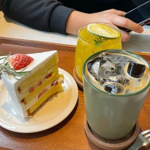 팡파레 과자점 사진