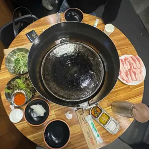 무쇠김치삼겹 사진