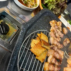 돈찌 사진