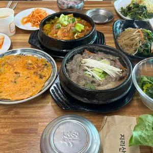 지리산부부솥밥 사진