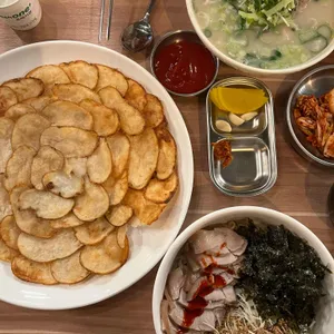 제주곤이칼국수 사진