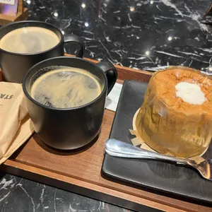 스타벅스 리저브 사진