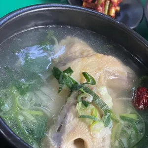 한방정통삼계탕 사진