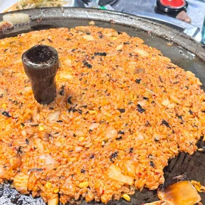 꿀돼지솥뚜껑삼겹살 사진