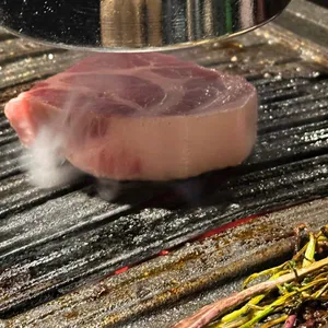 기운 사진