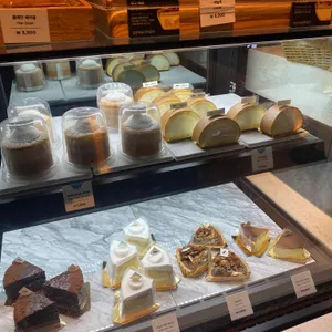 폴 바셋 리뷰 사진