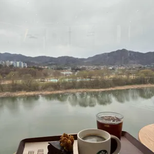 스타벅스 리뷰 사진