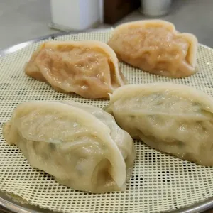 맑은이소만두 사진