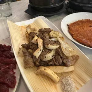 묵돌이생고기 사진