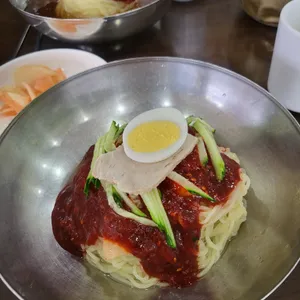 수정밀면 사진