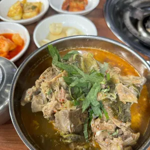진미뼈다귀탕 사진