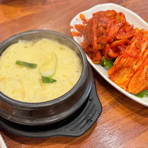 돈통마늘보쌈 사진