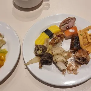 애슐리퀸즈 사진