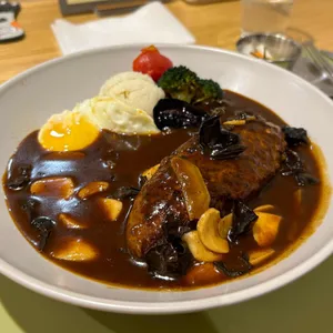 더블유함바그 사진