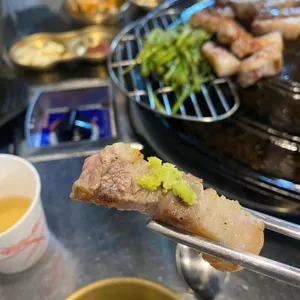 솥창고 사진
