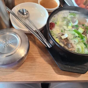 흥부골숯불돼지왕갈비 사진
