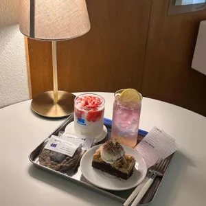 카페 위위 사진