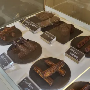 아꽁뜨 사진
